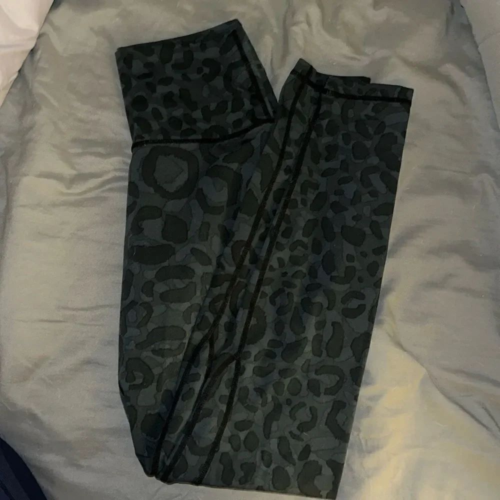 colorfulkoala Leopard women’s leggings